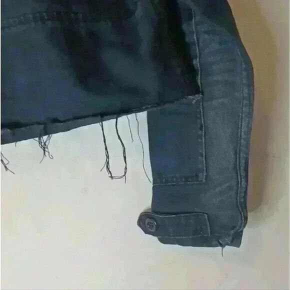 s8 signature Black Jacket with Bold Text Graphic - Picture 11 of 12